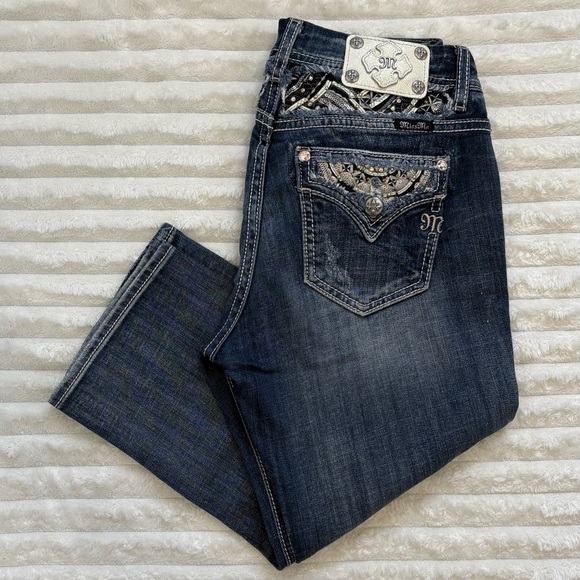 MISS ME Mid Rise Crop Jeans Capri Embellished Pockets Medium Wash Size 30 - Picture 1 of 16